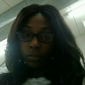 Meet your Posher, Tawana